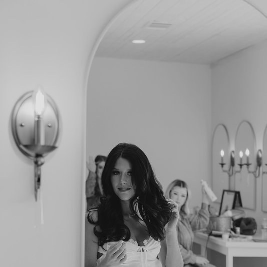 Riley Coveney, Beauty Professional at Bellevana Salon Suites