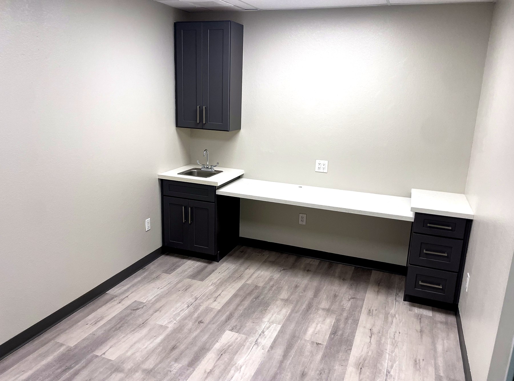 Suite 28 at Bellevana Salon Suites in Katy